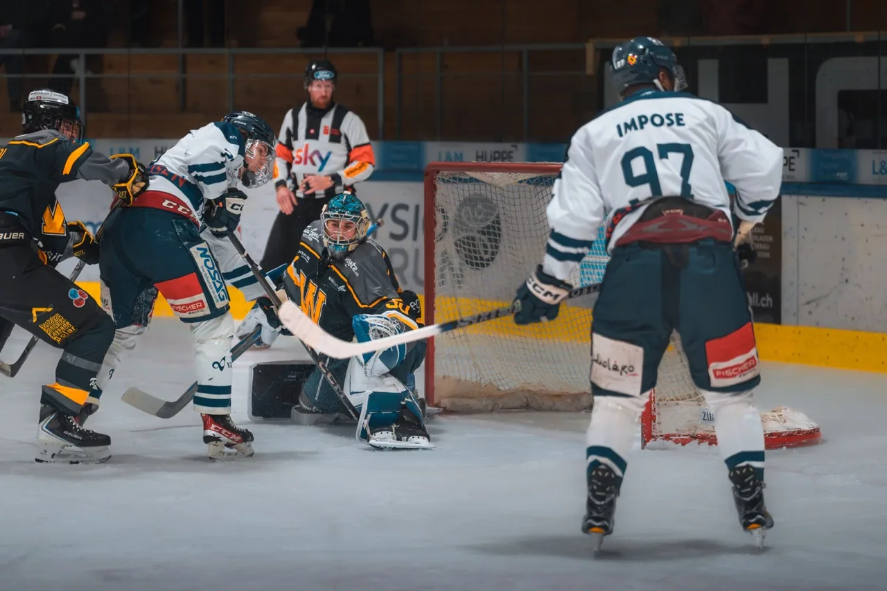 EHCW Playoffs 17
